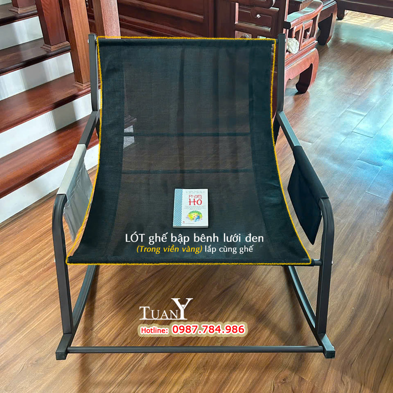 Ghế bập bênh lót lưới đen thoáng lưng thoải mái