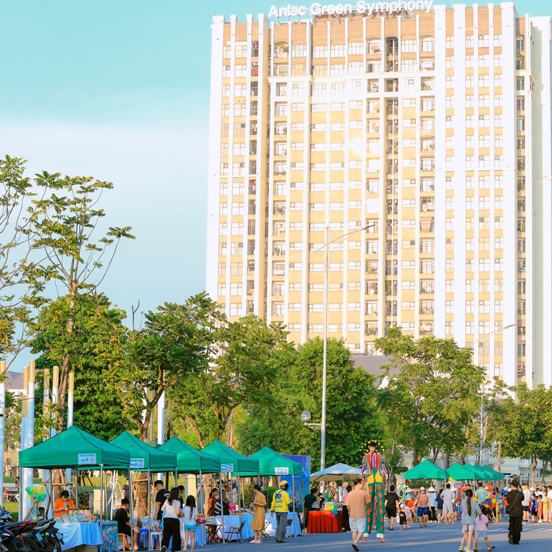 Các gian hàng ẩm thực tại Anlac Green Symphony