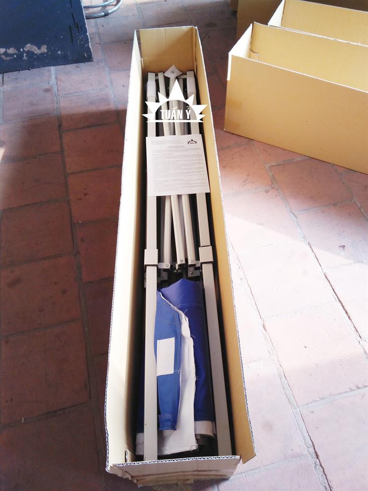 Nhà bạt Tuấn Ý được thu gọn, đóng hộp dễ dàng vận chuyển