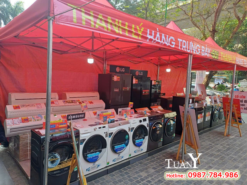 Quầy bán hàng thanh lý, hàng trưng bày của Pico