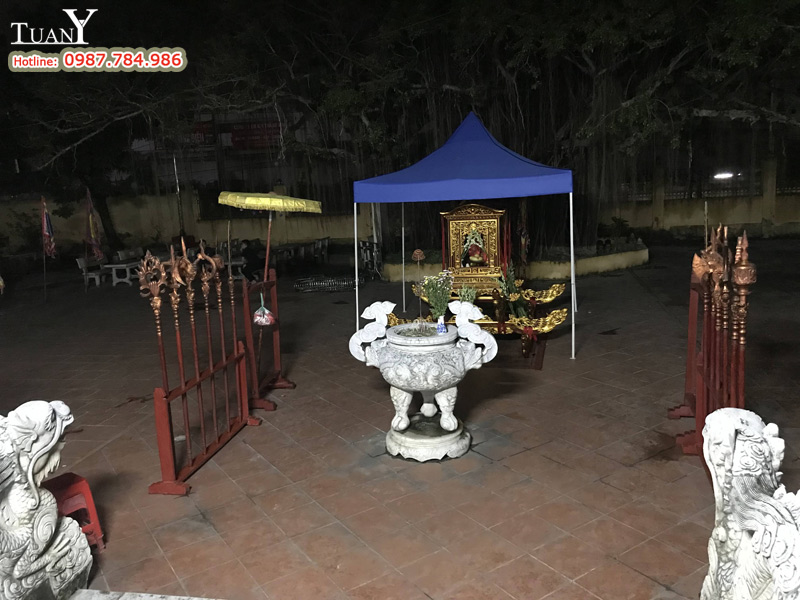 Nhà bạt 3mx3m bạt màu xanh tím than sử dụng trong sự kiện tại Đình làng Văn Giáp