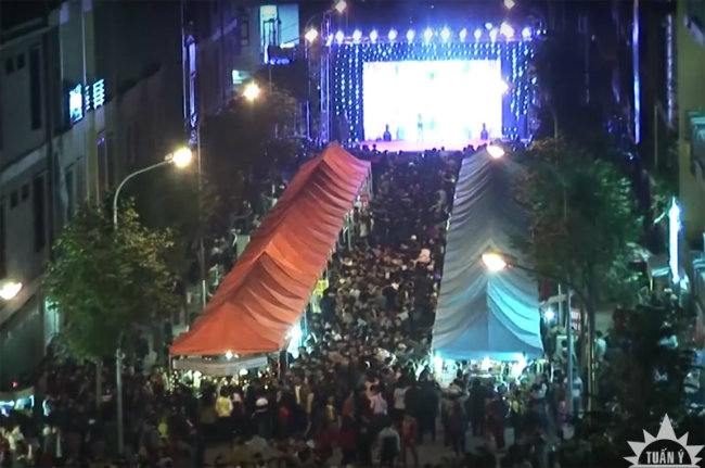 Chợ đêm Thái Bình diễn ra tại phố đi bộ Petro Thăng Long thu hút người dân nhiệt tình hưởng ứng